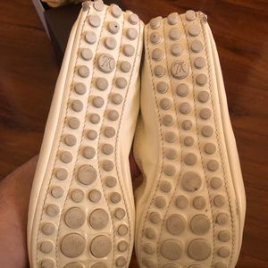 Yves Saint Laurent flats